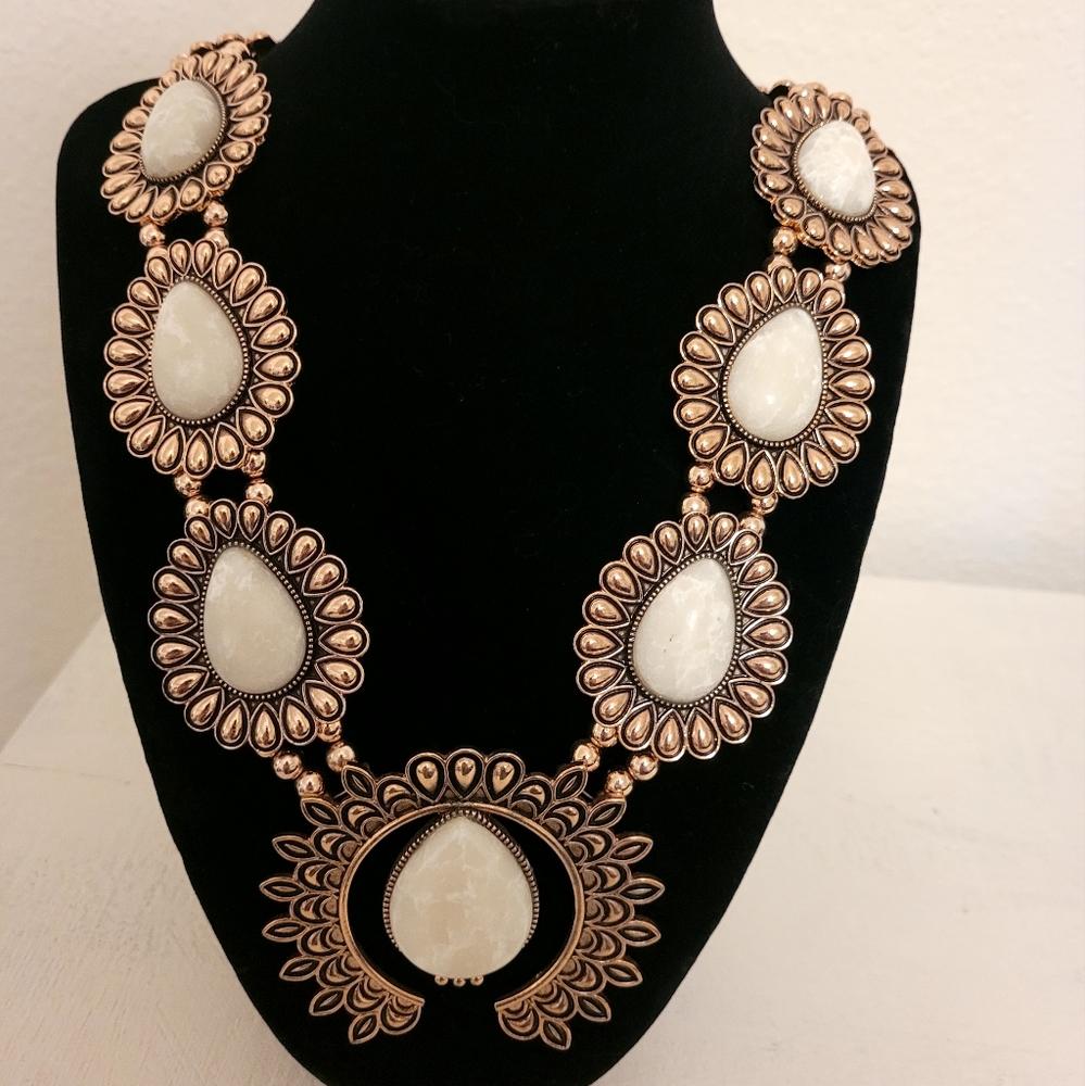 Long White Opal Stone Gold Fashion Necklace